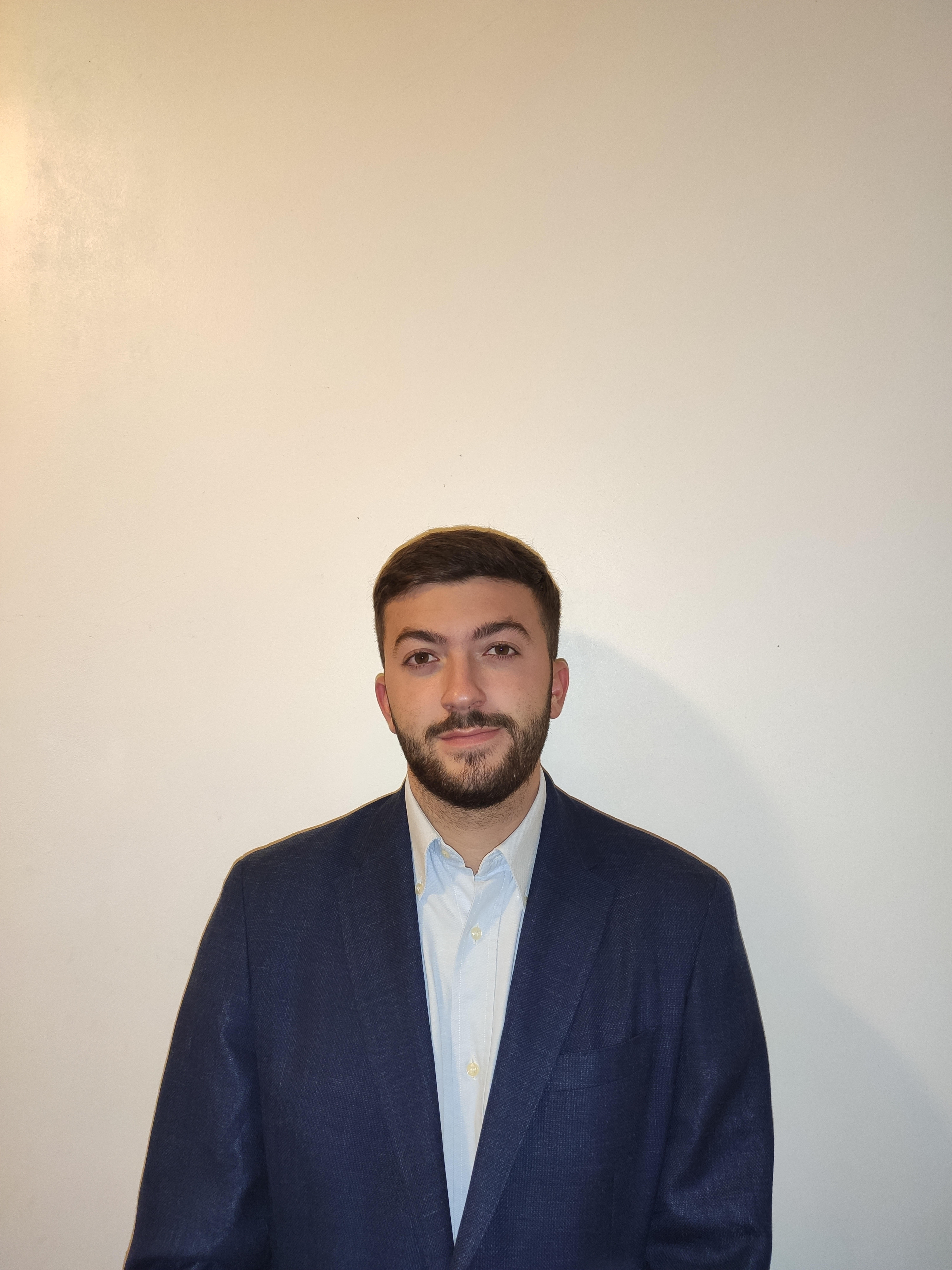 Elouan Gayraud, conseiller indépendant en conformité douanière et réglementaire